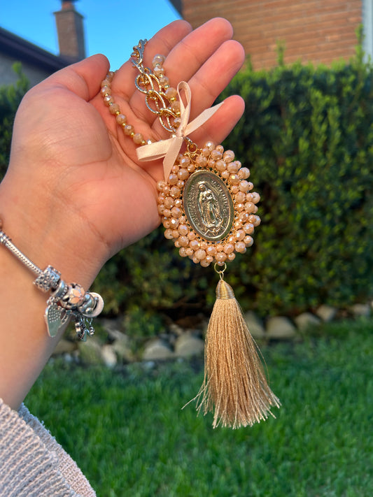 Gold Tassel Virgencita Bendición De Hogar