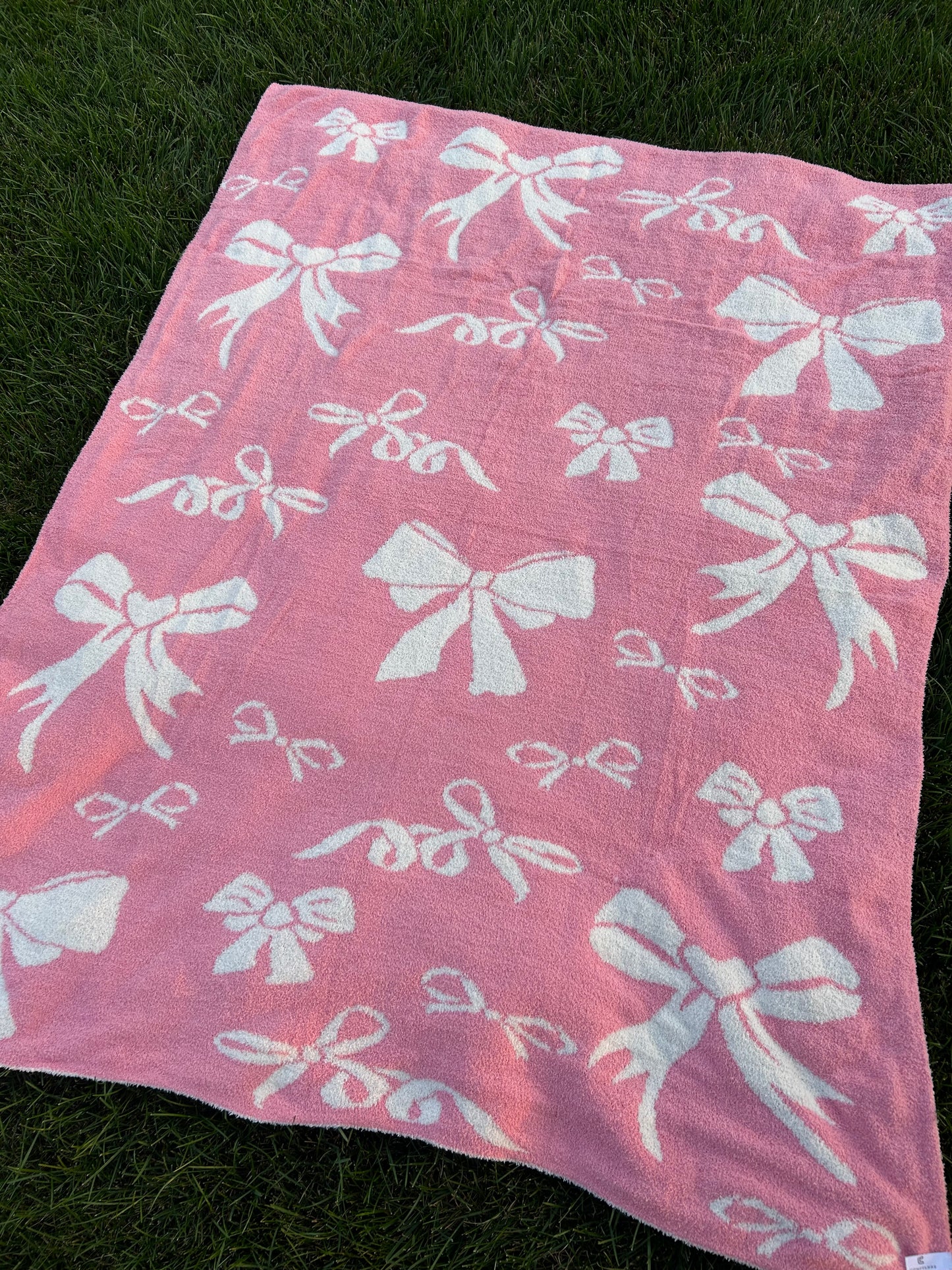 Double Sided Bow Blanket