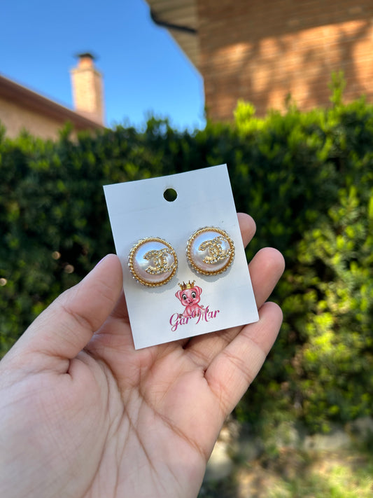 Circle Pearl Earrings